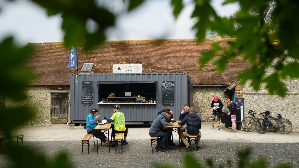 Cadence Cycle Hub - Upwaltham – cake shop in Petworth town centre